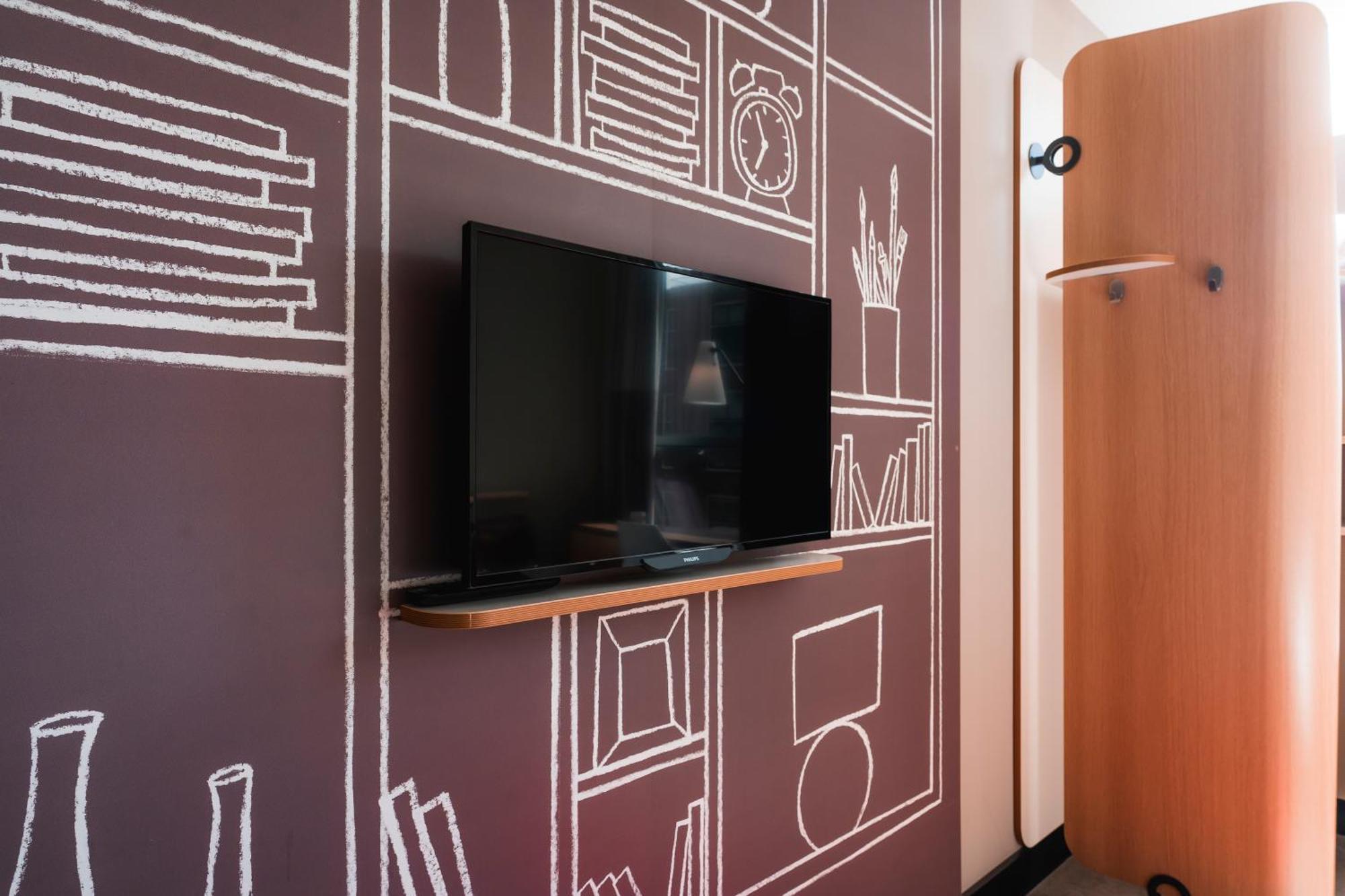 Hotel Ibis Centre 3*