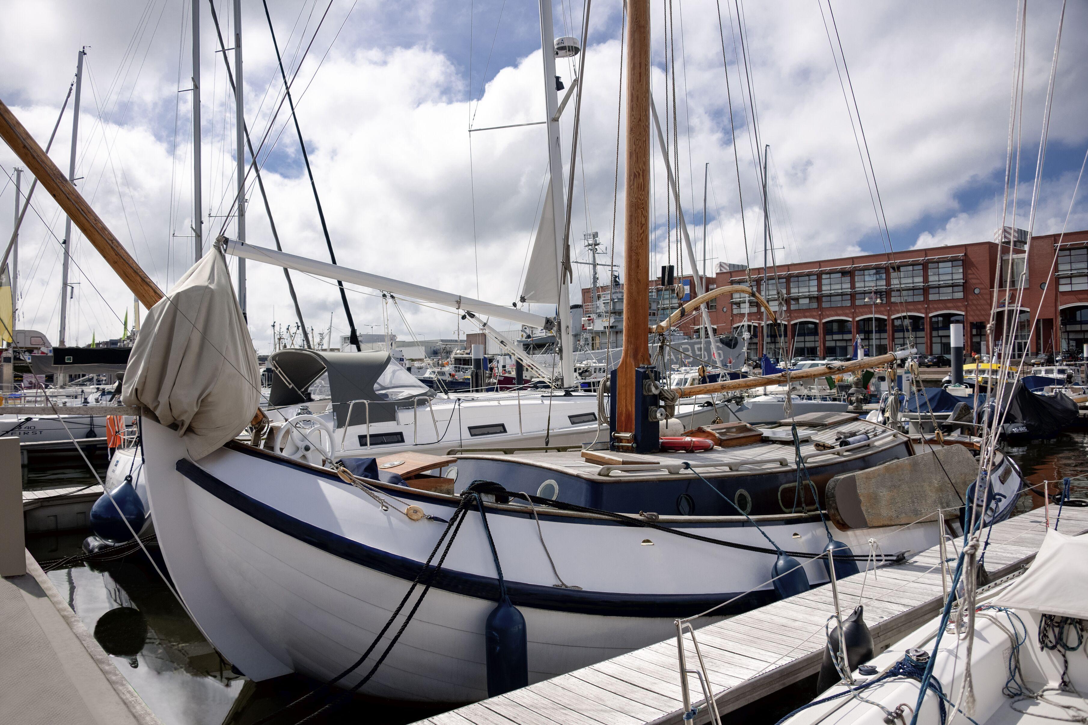 Hotel Ibis Centre 3*