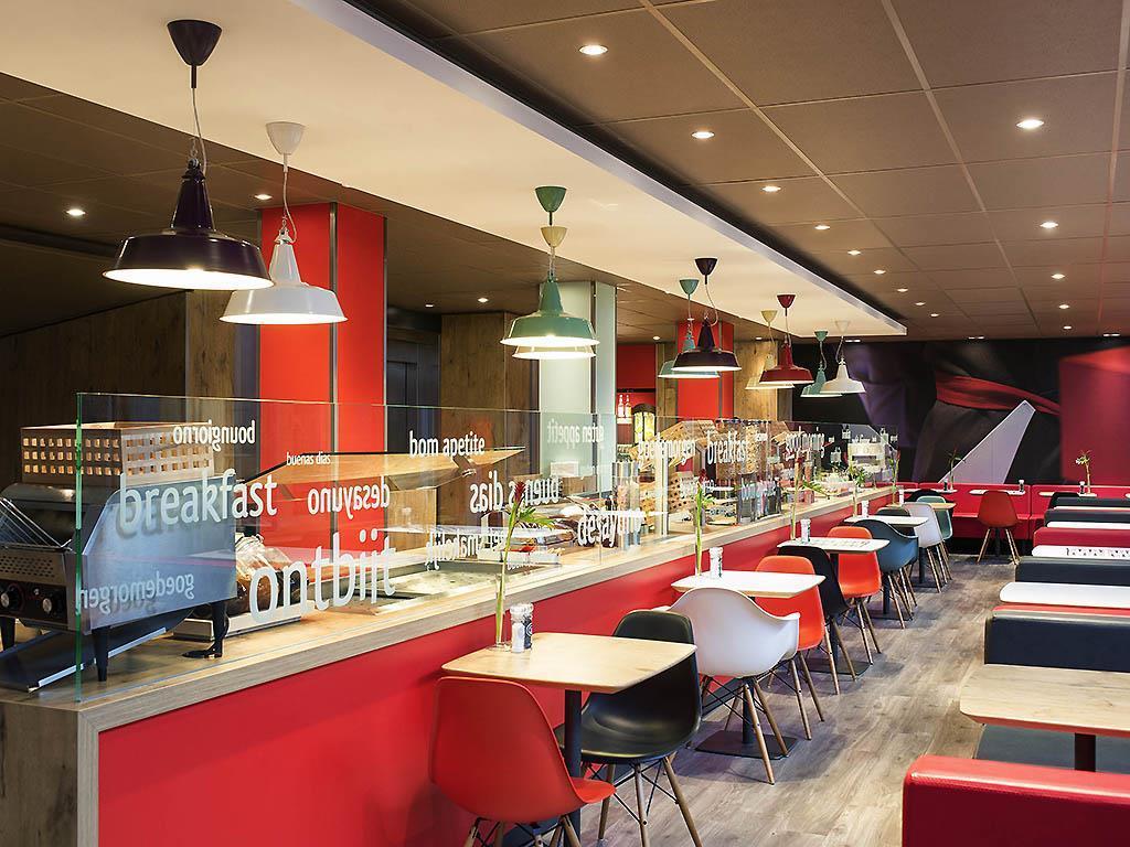 Ibis Centre Hotel 3*